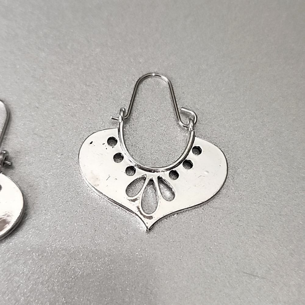 Boho Tribal Cut out Dangle Hoop Earrings HP - Picture 2 of 3